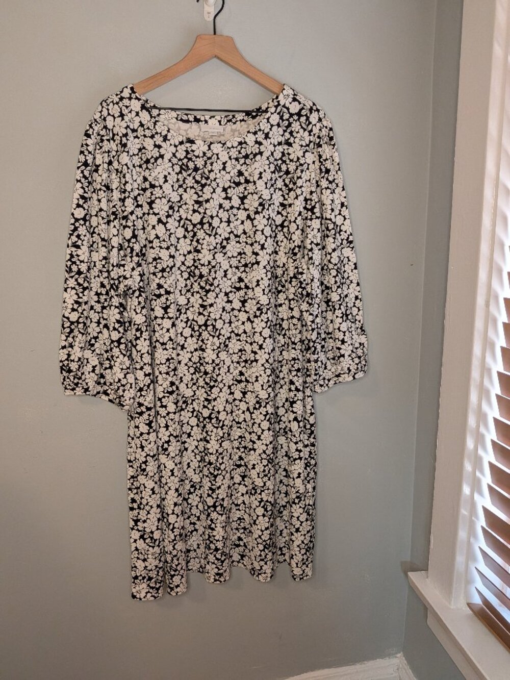 J. Jill Stretchy Black White Floral 3/4 Sleeve Midi Dress 4X Flowy Office
